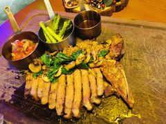 -TiKi餐厅酒吧
