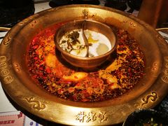 -哥老官重庆美蛙鱼头(虹口龙之梦店)
