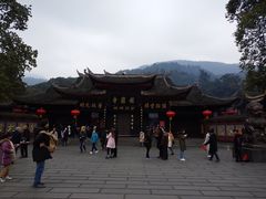 -峨眉山报国寺