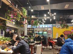 -钢管厂五区小郡肝串串香(蜀都万达店)