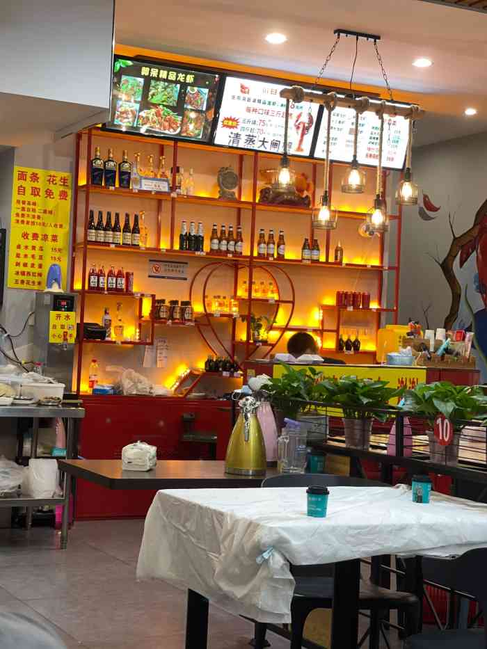 郭呆龙虾馆(南湖东路店)-"太好吃了!郭呆龙虾名字中的呆是棒呆.