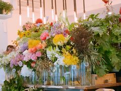 -FLOVIE FLORIST CAFE