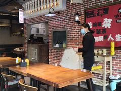 大堂-炉小二铜锅牛蛙•川湘菜(三里屯店)