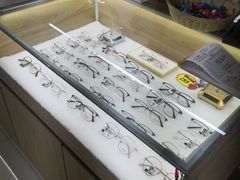 -视野联行眼镜·蔡司·控优点授权(长白万象汇店)