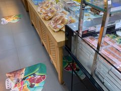 面包甜点陈列柜-超港·蛋糕面包(龙河路店)