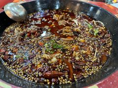 -烧哥美蛙肥肠鱼火锅·十五年社区店