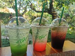 -Chom Cafe and Restaurant