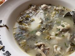 -严记小天府酸菜鱼(西四路店)