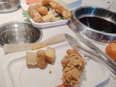 -龍歌自助小火锅(市南金茂湾店)