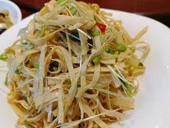 凉拌豆皮-阿瓦山寨(信地店)