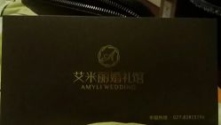 点击看大图 -艾米丽婚纱礼服