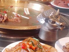 -周老三跷脚牛肉·全牛火锅(非遗传承店)