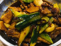 -江城燕子大排档(江汉路步行街店)