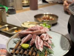 -草家酱蟹炭火烤肉店(珲春南路一店)