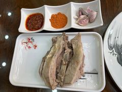 -三江源美食城