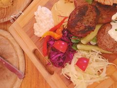 烧烤拼盘-Krčma Šatlava