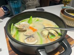 -金海华·赫本时光城市风尚餐厅(现代传媒广场店)