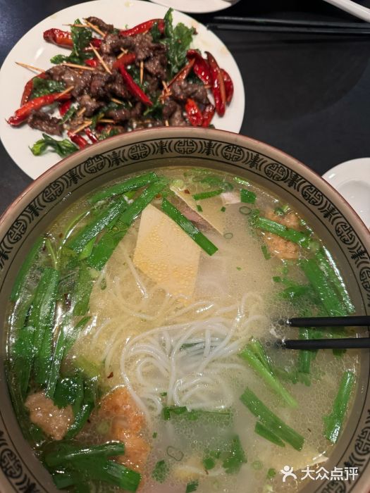 南蛮子(进贤路店)蒙自过桥米线图片