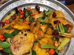 -95号酱骨·一块豆腐(展春园西路店)