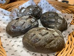-沁屋面包店(人民东路店)