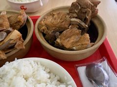 -万和春排骨砂锅米饭(新业广场店)