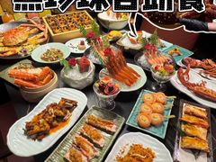 -雍容荟帝王蟹活龙虾展台自助(IFS黑金店)
