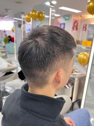 -米娜护肤造型