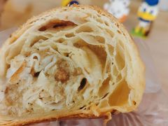 牛角包烧麦-不正咖啡(万达尊店)