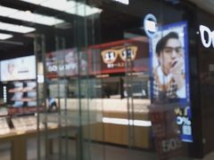 -LOHO眼镜(上海市浦江万达店)