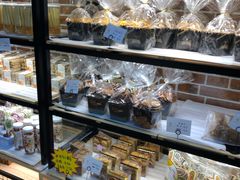 -蓝小轩蛋糕·面包(趣春店)