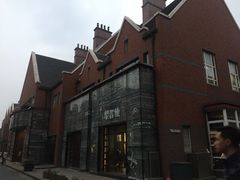 -钟书阁(松江泰晤士小镇店)