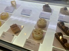 -Fridi Patisserie Cafe