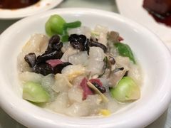荠菜双菇烩蹄筋-老克勒上海菜(南京路步行街店)