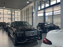 -上海星瀚奔驰4S店(红柳路店)