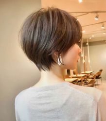 -Hello Lady发型设计