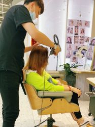-PE SALON 