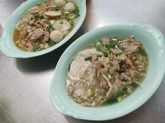 猪肉细米粉汤-榮泰米粉湯(Left Shop)