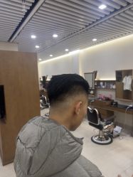 -MARTIN'S BARBER SHOP男士理发馆