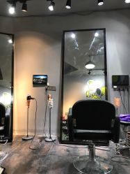 -茶发Salon·烫发染发理发