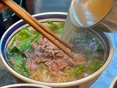 -云阿蛮云南生烫牛肉米线(奉贤路店)