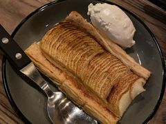 -Common Table · Brunch & Coffee