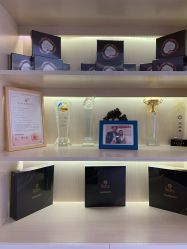 -Bollins波林丝•专研护发中心