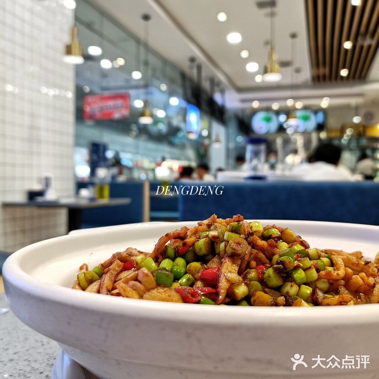 这道菜让我连不爱吃的蒜苔都吃了！