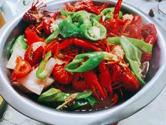 -赋石水库船头鱼红房子饭店