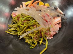 -王老六铁锅炖鱼(圣亚海洋店)