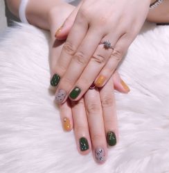 -夏花美甲美睫