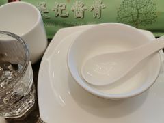 -吴记酱骨炖菜馆(西大直街店)
