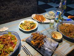 -六福烧烤酒馆(秦隆步行街店)