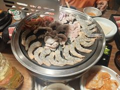 -鸿通城购物中心