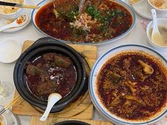 -洪平血旺椒麻鸡雅鱼饭店(熊猫大道店)